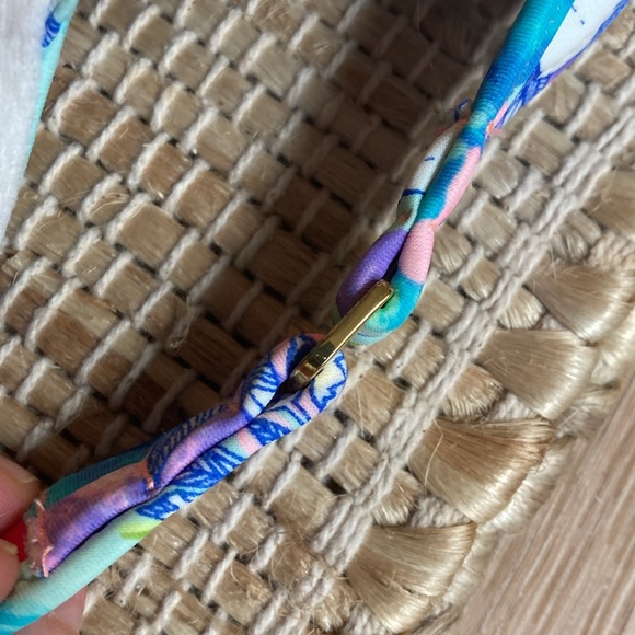 Victoria’s Secret size small extra padding push-up bikini swim suit top - Picture 6 of 9